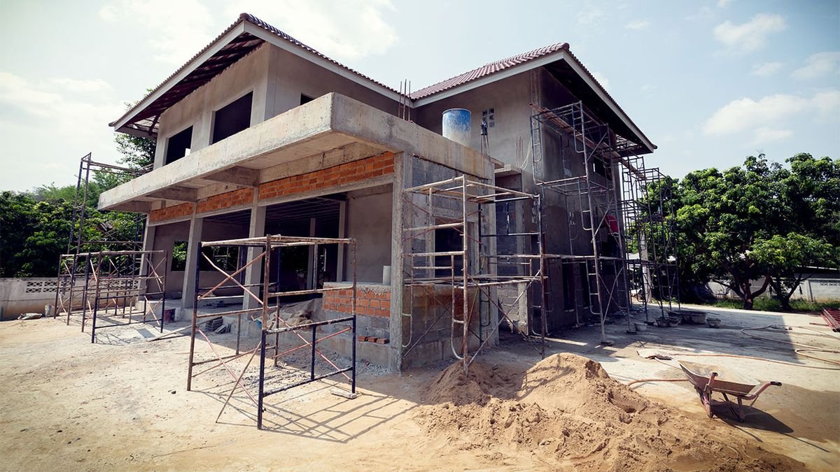 Bought a Fixer-Upper? How to Finance the Renovation.